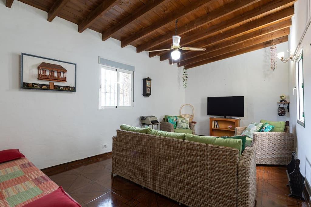 Vivienda Vacacional Ca' Pepita Y Jose El Albercon Exterior photo